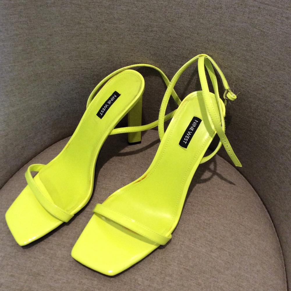 Women's size 9 Nine West Heels